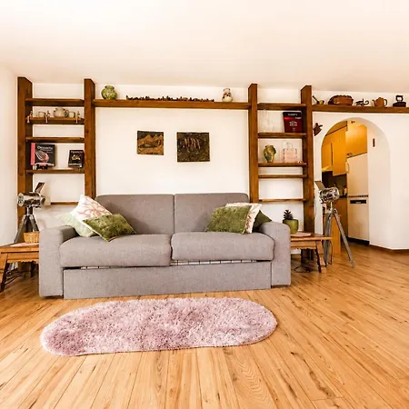 Apartment Bijou Alpina Near St Moritz & Sils Maloja