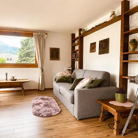 Apartment Bijou Alpina Near St Moritz & Sils *