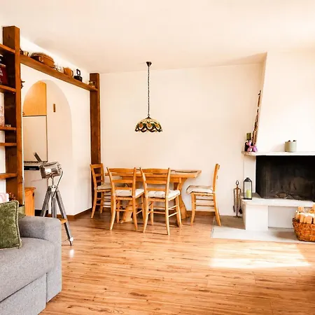 Apartment Bijou Alpina Near St Moritz & Sils